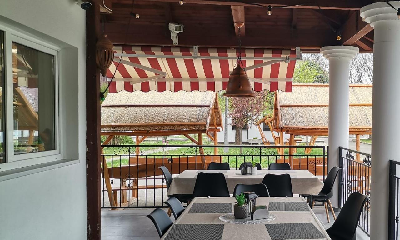 하르카니 No Stress Panzio-Pizzeria-Sporttabor B&B 외부 사진