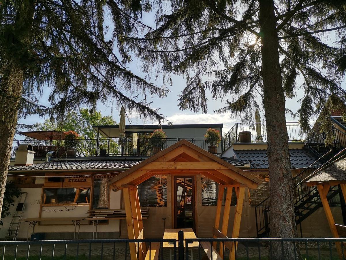 하르카니 No Stress Panzio-Pizzeria-Sporttabor B&B 외부 사진