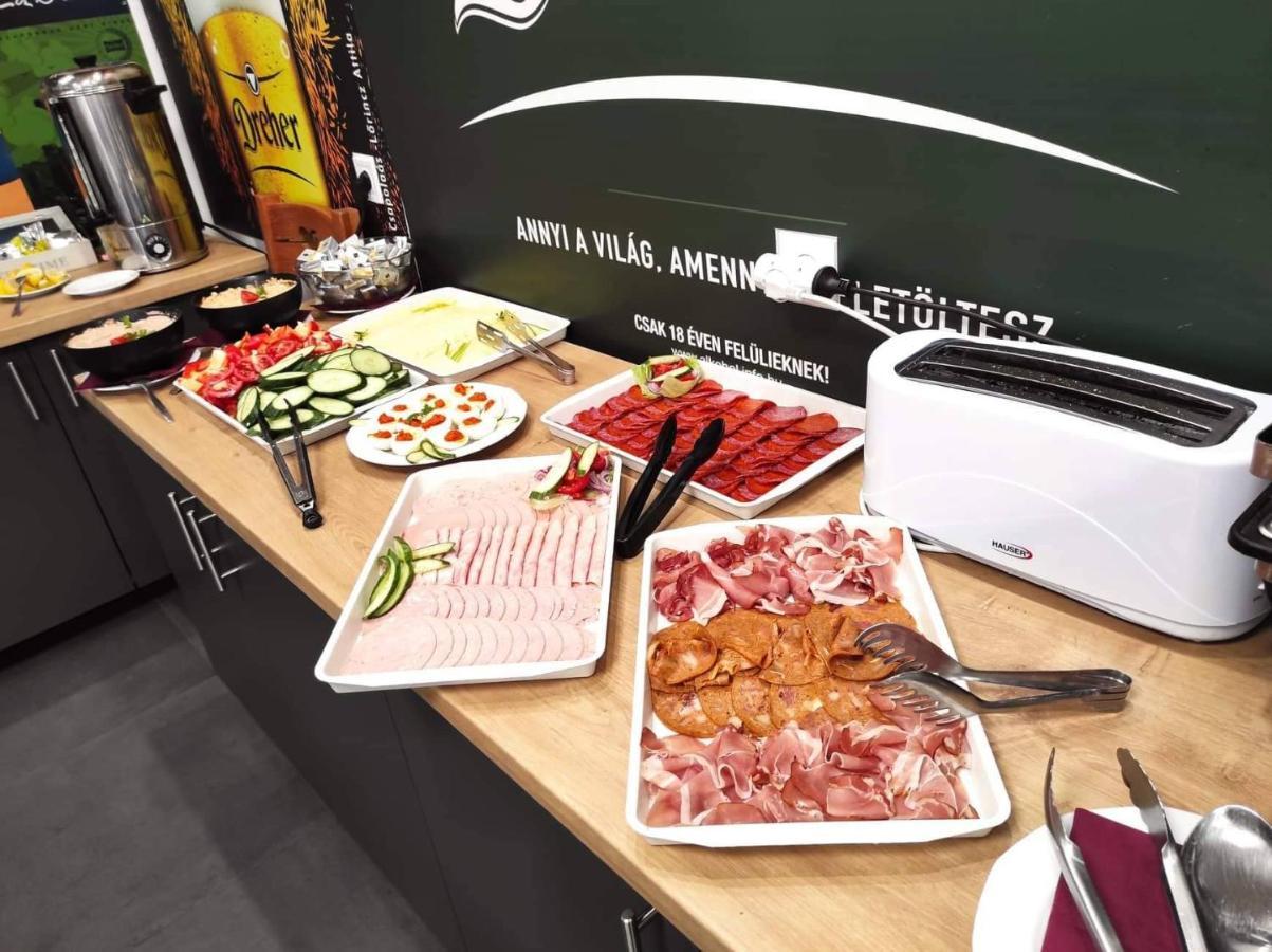 하르카니 No Stress Panzio-Pizzeria-Sporttabor B&B 외부 사진